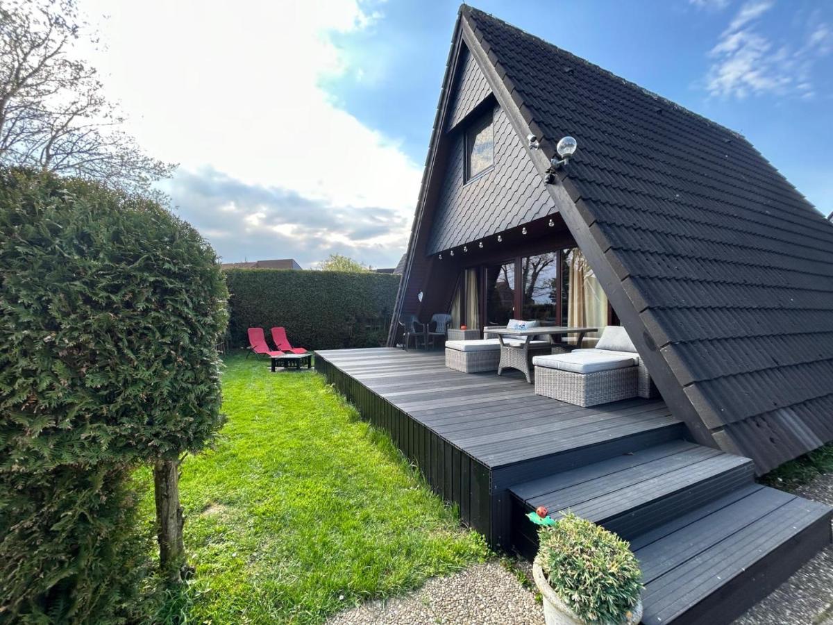 Haus Blume Vila Carolinensiel Exterior foto